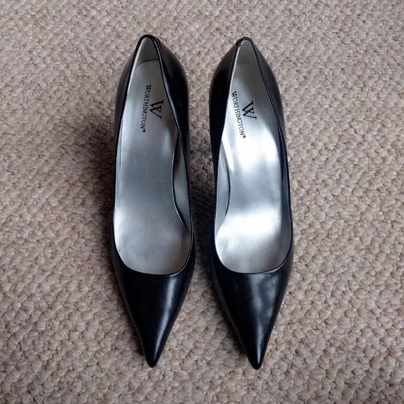 Rare! Worthington Classic Black Genuine Leather Pointy Pumps 9 - Picture 1 of 5
